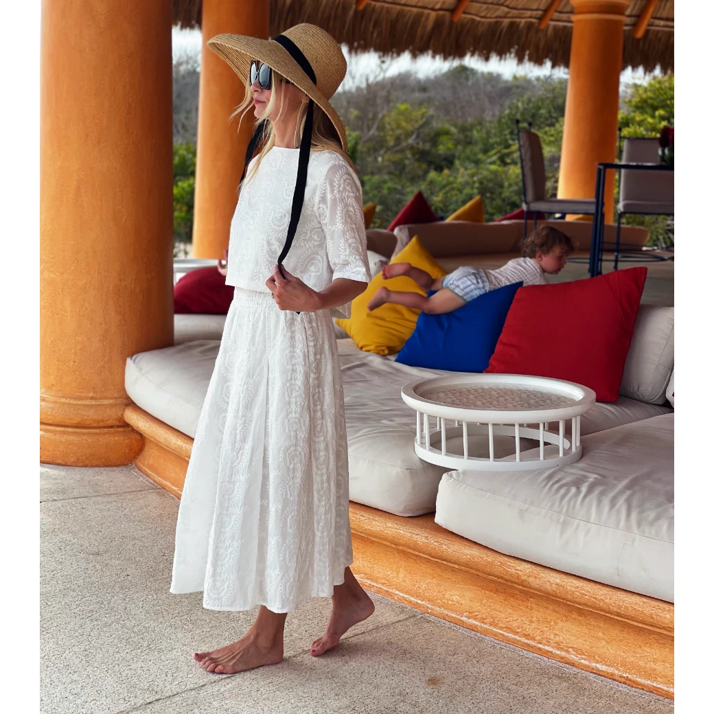 BURU White Label Boxy Mom Crop - White Embroidery Clothing 7 BURU White Label Boxy Mom Crop - White Embroidery Clothing