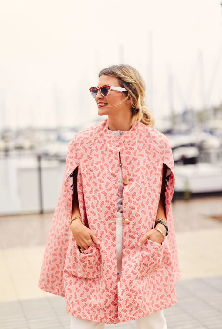 BURU White Label Mama Cape - Red Paisley 4 BURU White Label Mama Cape - Red Paisley