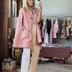 BURU White Label Mama Cape - Red Paisley 22 BURU White Label Mama Cape - Red Paisley