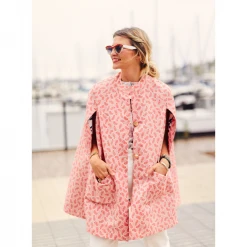 BURU White Label Mama Cape - Red Paisley 23 BURU White Label Mama Cape - Red Paisley