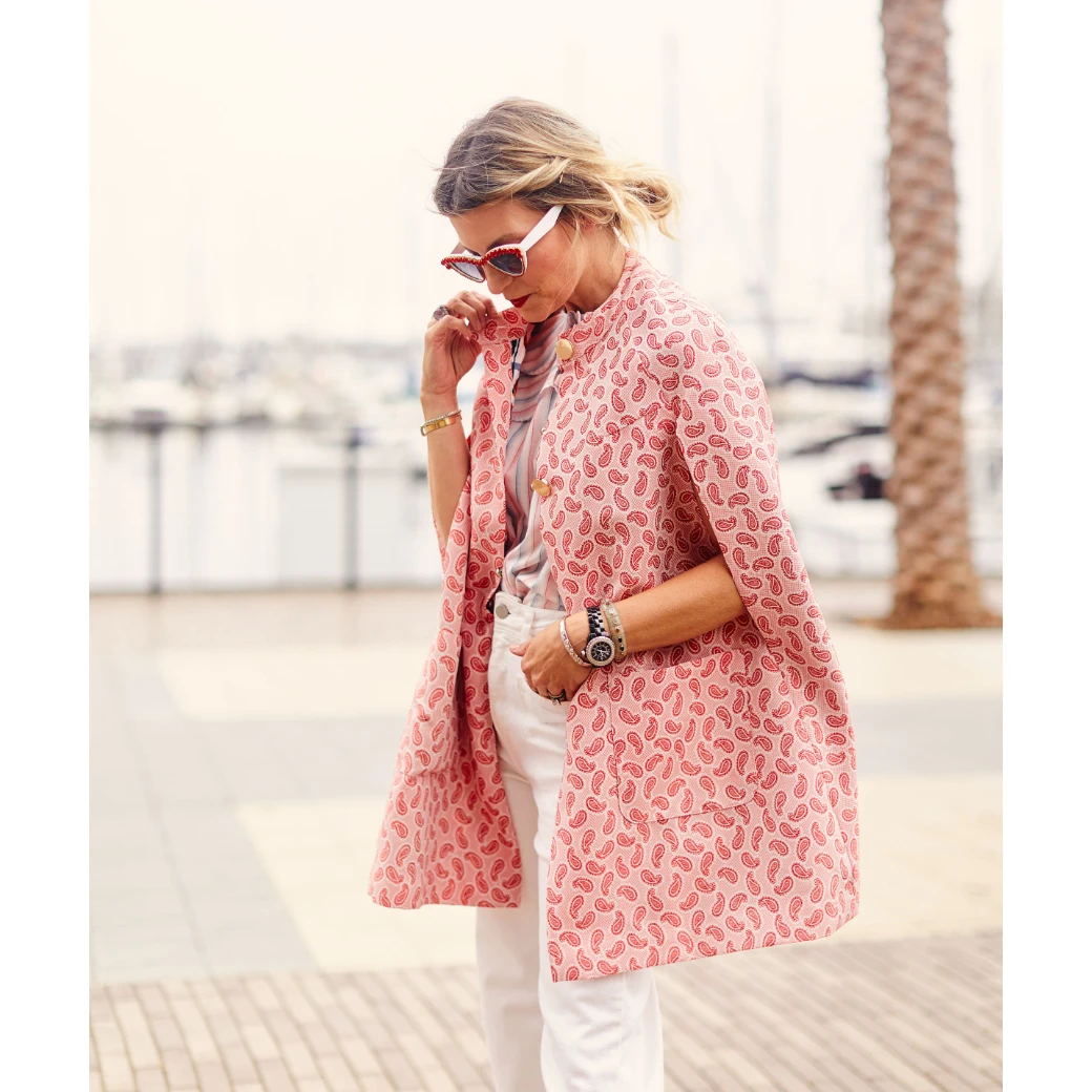 BURU White Label Mama Cape - Red Paisley 11 BURU White Label Mama Cape - Red Paisley