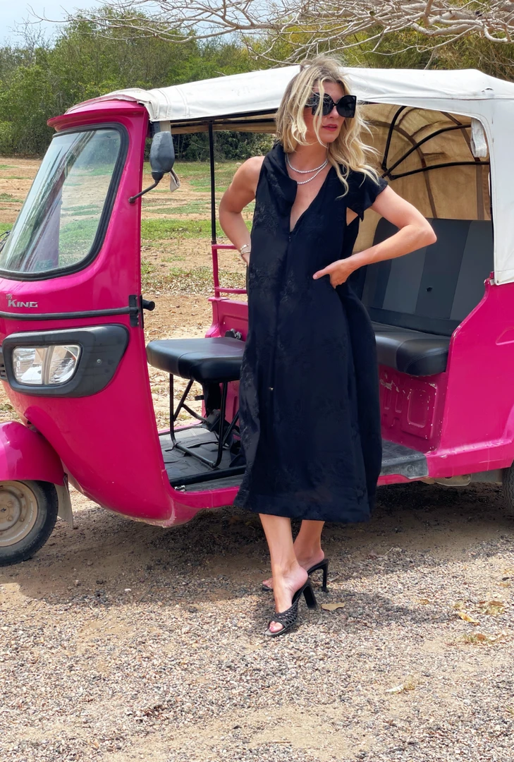 BURU Pink Label Clothing Ruffle Collar Midi Dress - Black Embroidery 7 BURU Pink Label Clothing Ruffle Collar Midi Dress - Black Embroidery