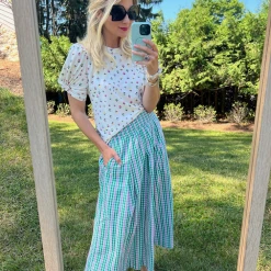 BURU White Label Sivas Statement Tee - Tulips Tops