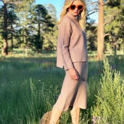 BURU White Label Clothing Knit Set - Camel & Ivory