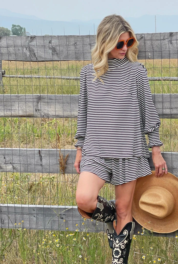 BURU White Label Bottoms Everyday Shorts - Black & White Knit 4 BURU White Label Bottoms Everyday Shorts - Black & White Knit