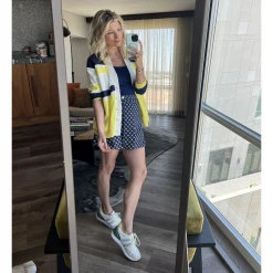 Buru Le Scoop Tank - Navy 12 Buru Le Scoop Tank - Navy